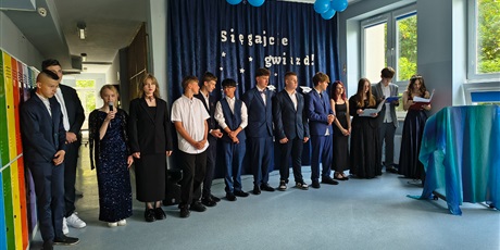 Powiększ grafikę: bal-osmoklasisty-704439.jpg