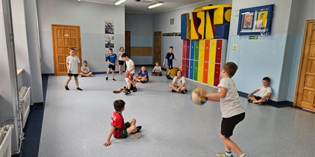 Powiększ grafikę: dodatkowe-zajecia-sportowe-630971.jpg