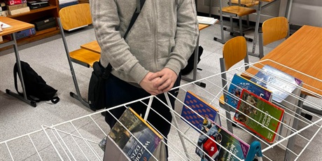 Powiększ grafikę: dzien-bez-plecaka-685892.jpg