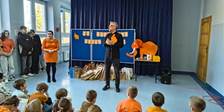 Powiększ grafikę: dzien-tumbo-663123.jpg