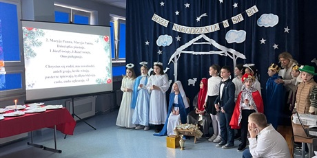 Powiększ grafikę: jaselka-bozonarodzeniowe-667758.jpg