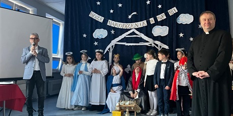 Powiększ grafikę: jaselka-bozonarodzeniowe-667759.jpg