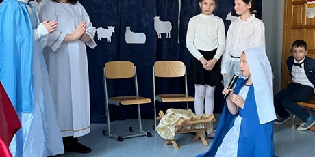 Powiększ grafikę: jaselka-bozonarodzeniowe-667761.jpg