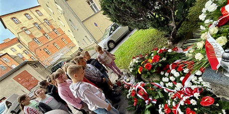 Powiększ grafikę: lekcja-historii-w-terenie-642480.jpg