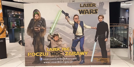 Powiększ grafikę: miedzyszkolne-mistrzostwa-bowlingowe-622891.jpg
