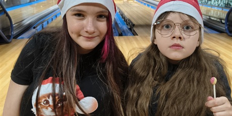 Powiększ grafikę: mikolajki-klasy-iv-na-kregielni-667528.jpg