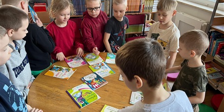 Powiększ grafikę: pasowanie-na-czytelnika-679360.jpg