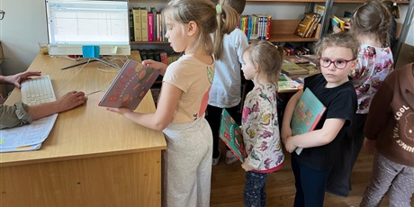 Powiększ grafikę: pasowanie-na-czytelnika-679363.jpg