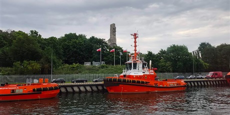 Powiększ grafikę: rejs-na-westerplatte-700762.jpg