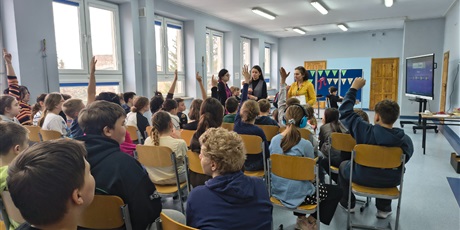 Powiększ grafikę: szkolny-konkurs-matematyczny-klasa-na-piatke-684985.jpg