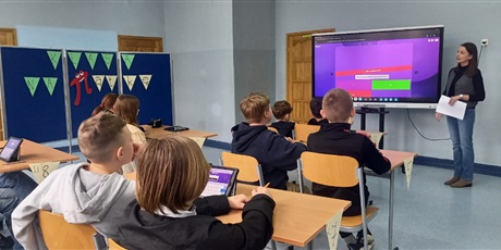 Powiększ grafikę: szkolny-konkurs-matematyczny-klasa-na-piatke-684992.jpg