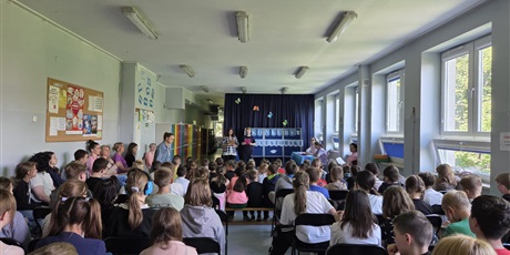 Powiększ grafikę: szkolny-konkurs-recytatorski-704436.jpg