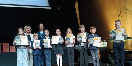 Powiększ grafikę: wielki-maraton-czytelniczy-zakonczenie-edycji-2024-2025-630978.jpg